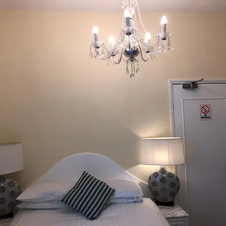 Peasehill Guest house 3*