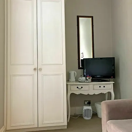 Guest house Peasehill Leeds (West Yorkshire)